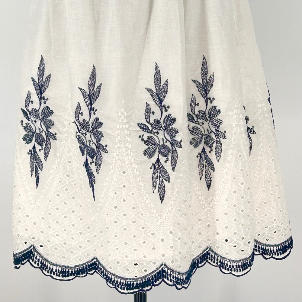 Kindred Embroidered Peasant Derby Dress White Blue Boho Cottage Smocked Medium - Picture 6 of 12